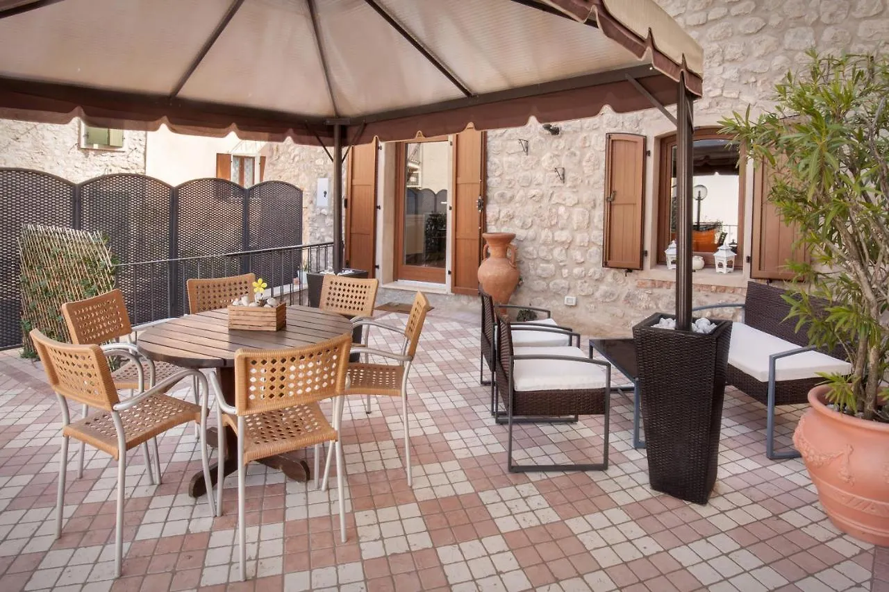 Casa Delle Stelle Apartment Torri Del Benaco Italy